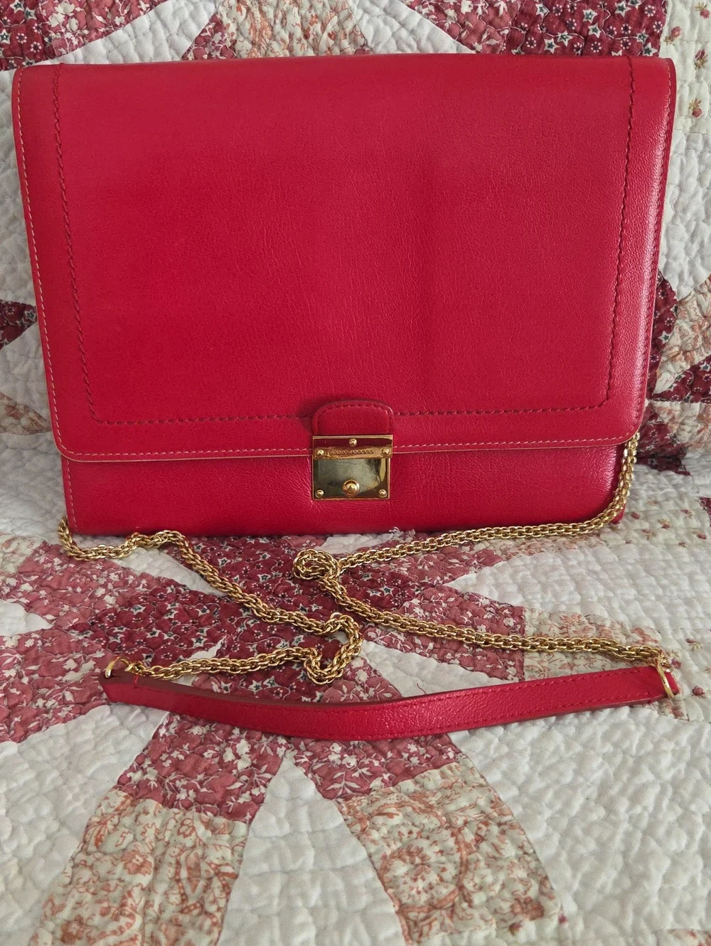Marc Jacobs Red Leather Crossbody Bag Clutch Wallet with Removable Gold Chain